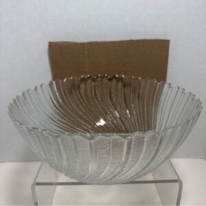 Vintage ARCOROC Seabreeze, large salad serving bowl 10 inch clear glass swirl